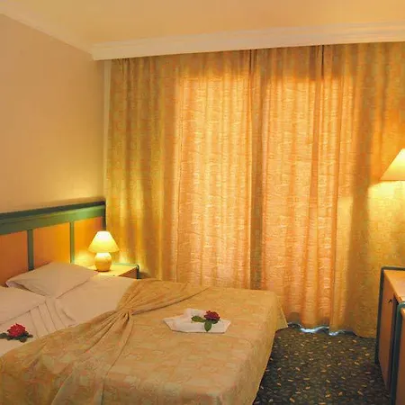 Hotel Fame Goynuk 4*